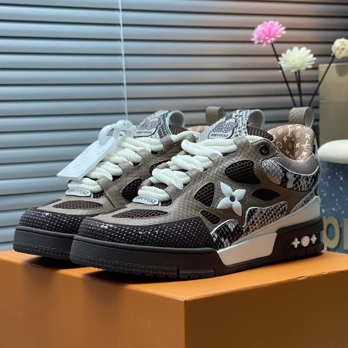 Louis Vuitton SkateTop